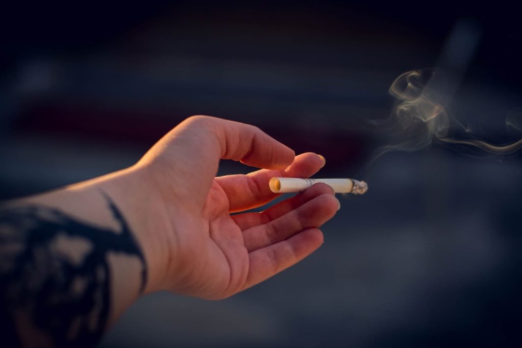 Smoking contributes to teeth stain
